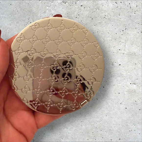 Gucci Beauty Compact Mirror - Picture 7 of 12